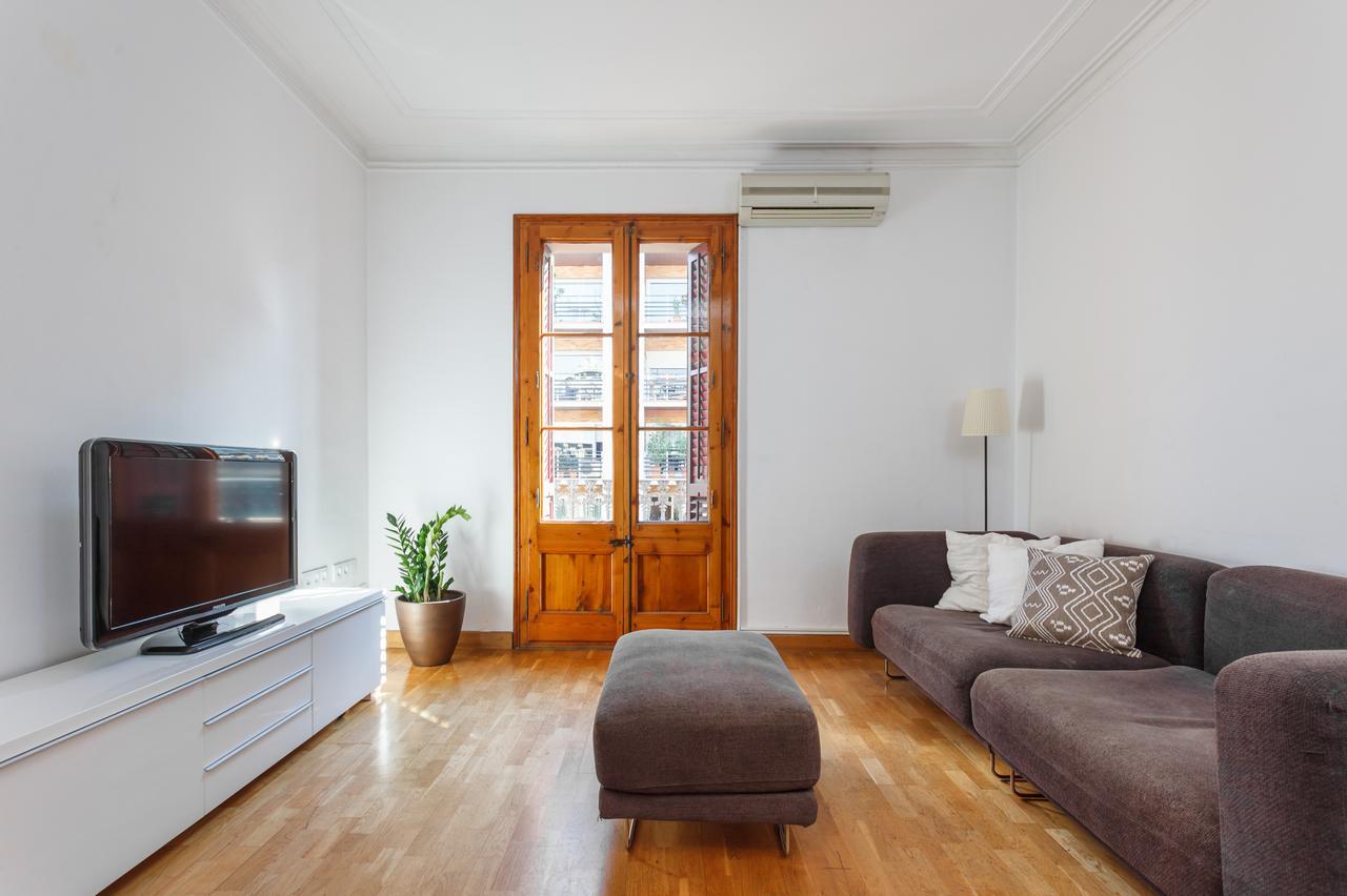 Flateli Aribau Apartman Barcelona Kültér fotó