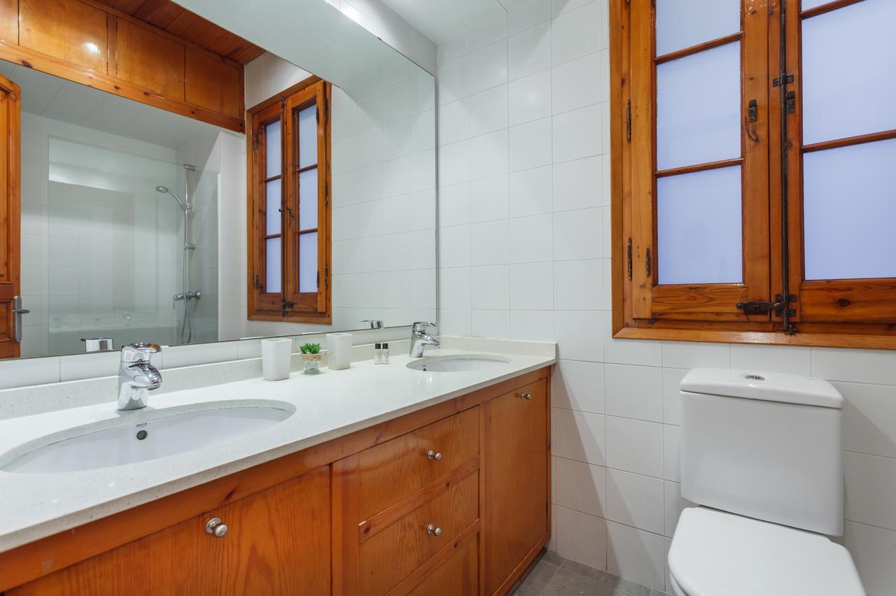Flateli Aribau Apartman Barcelona Kültér fotó