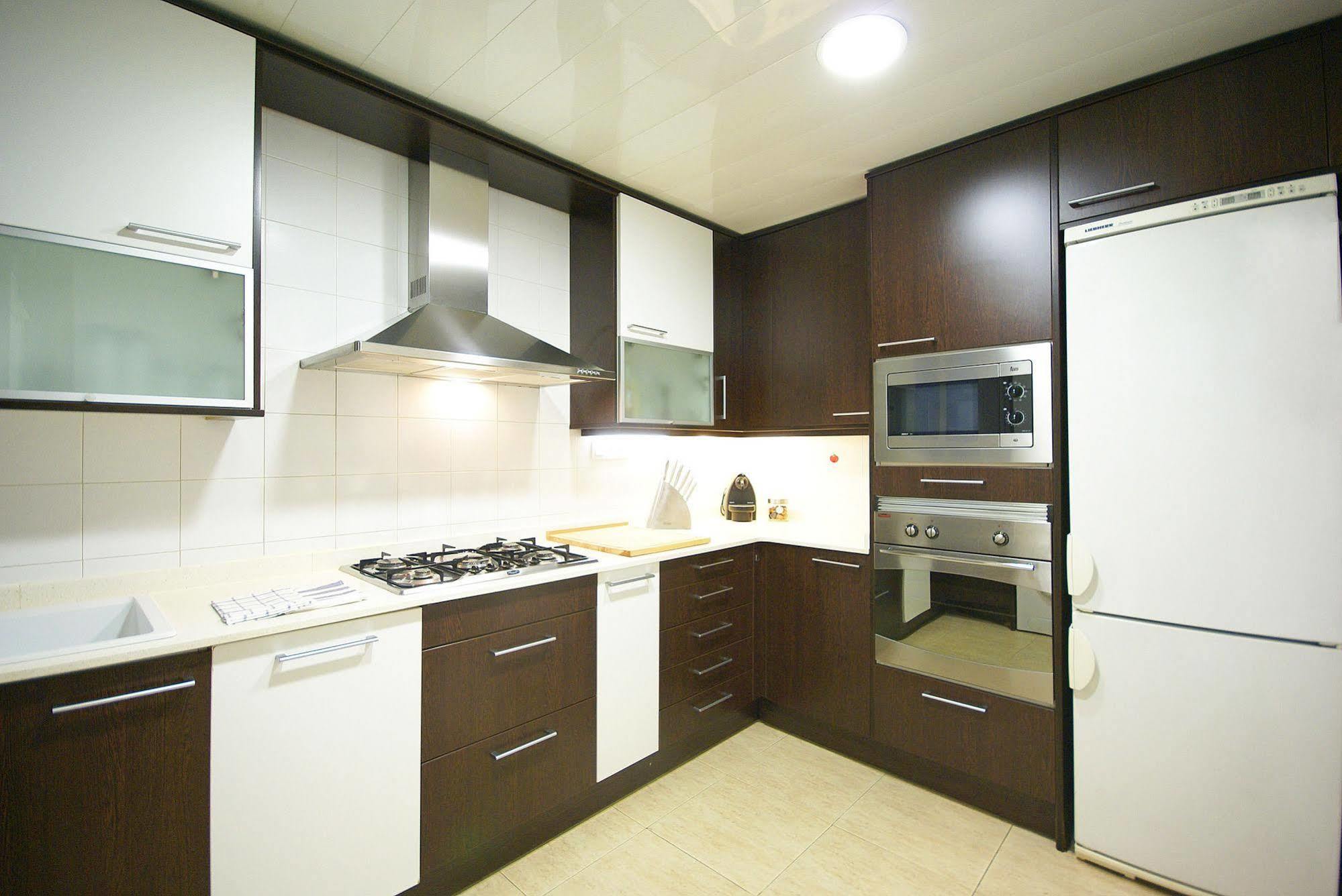 Flateli Aribau Apartman Barcelona Kültér fotó